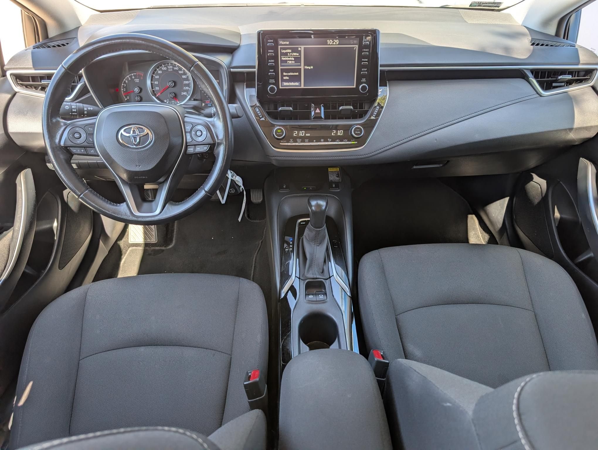 TOYOTA COROLLA