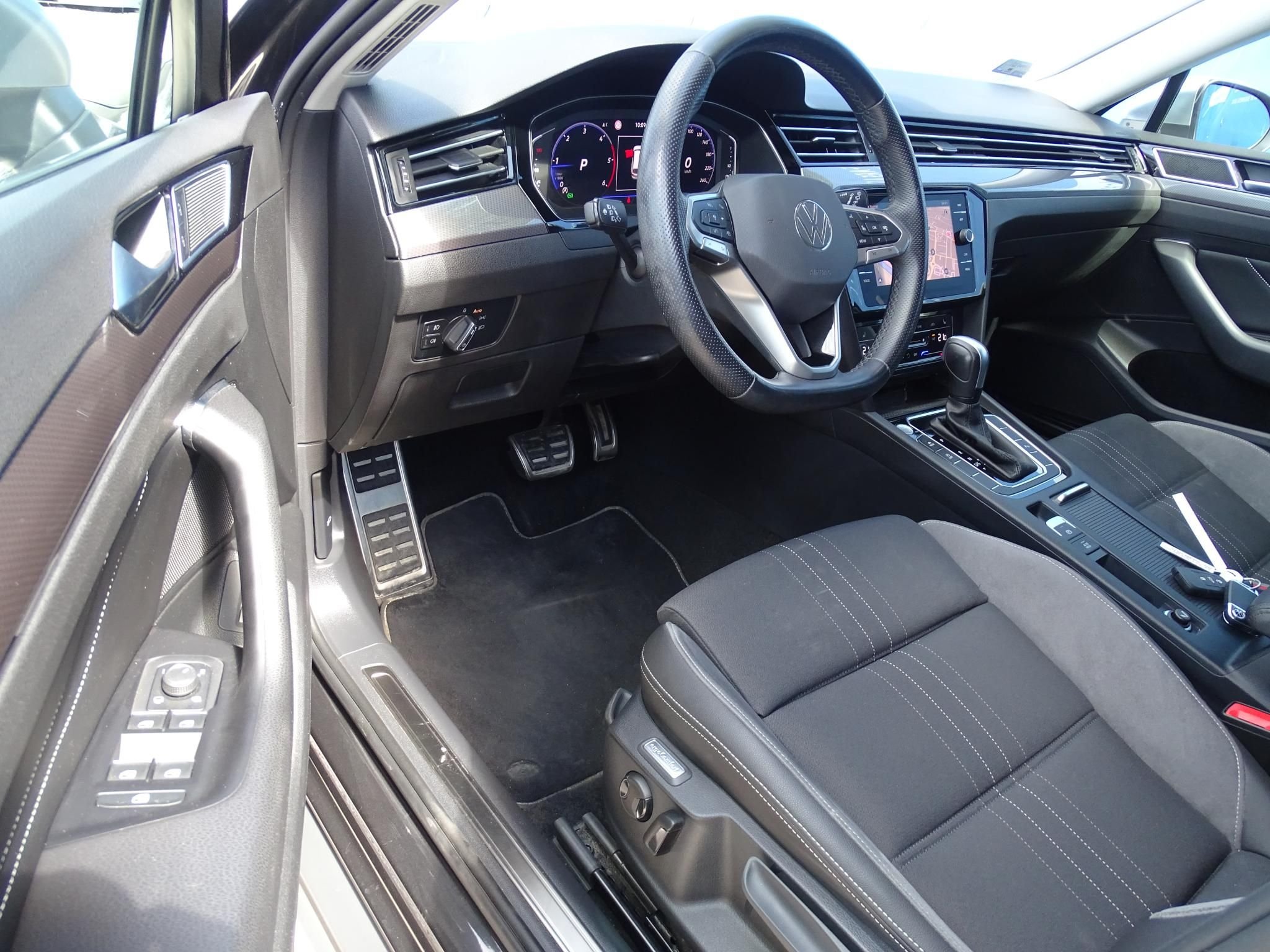VOLKSWAGEN PASSAT ALLTRACK