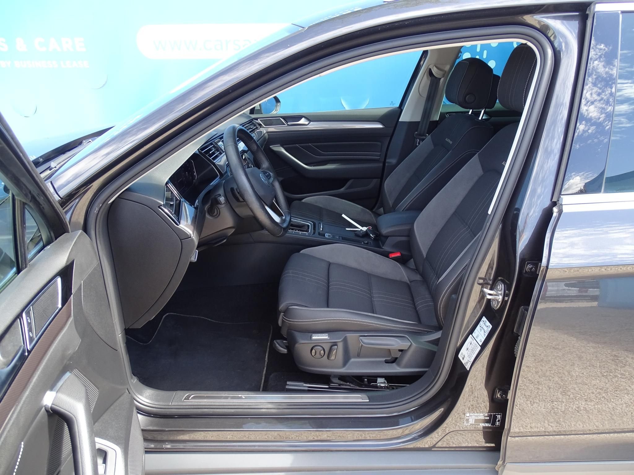 VOLKSWAGEN PASSAT ALLTRACK