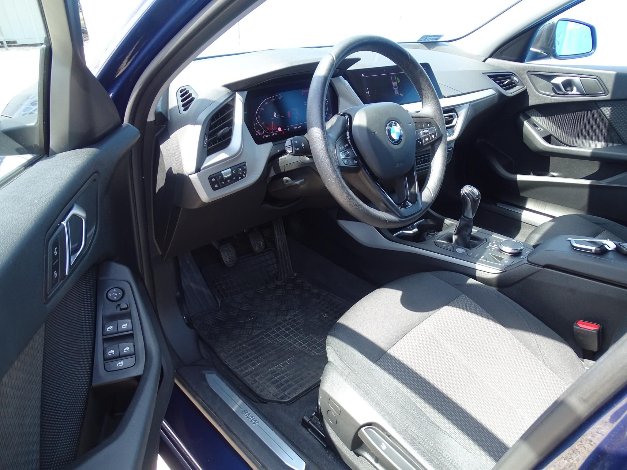 BMW 118