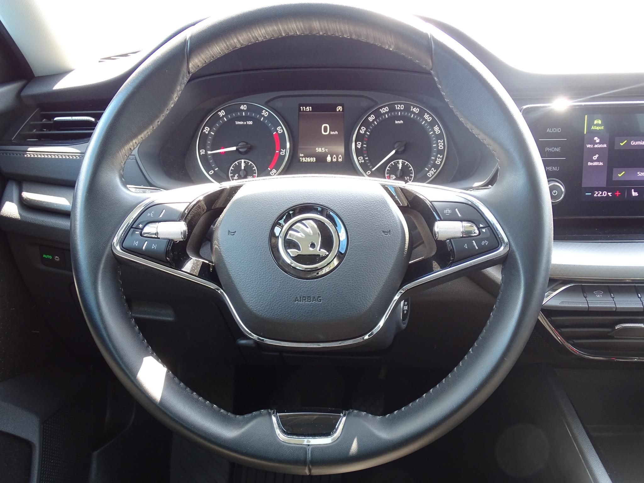 SKODA OCTAVIA