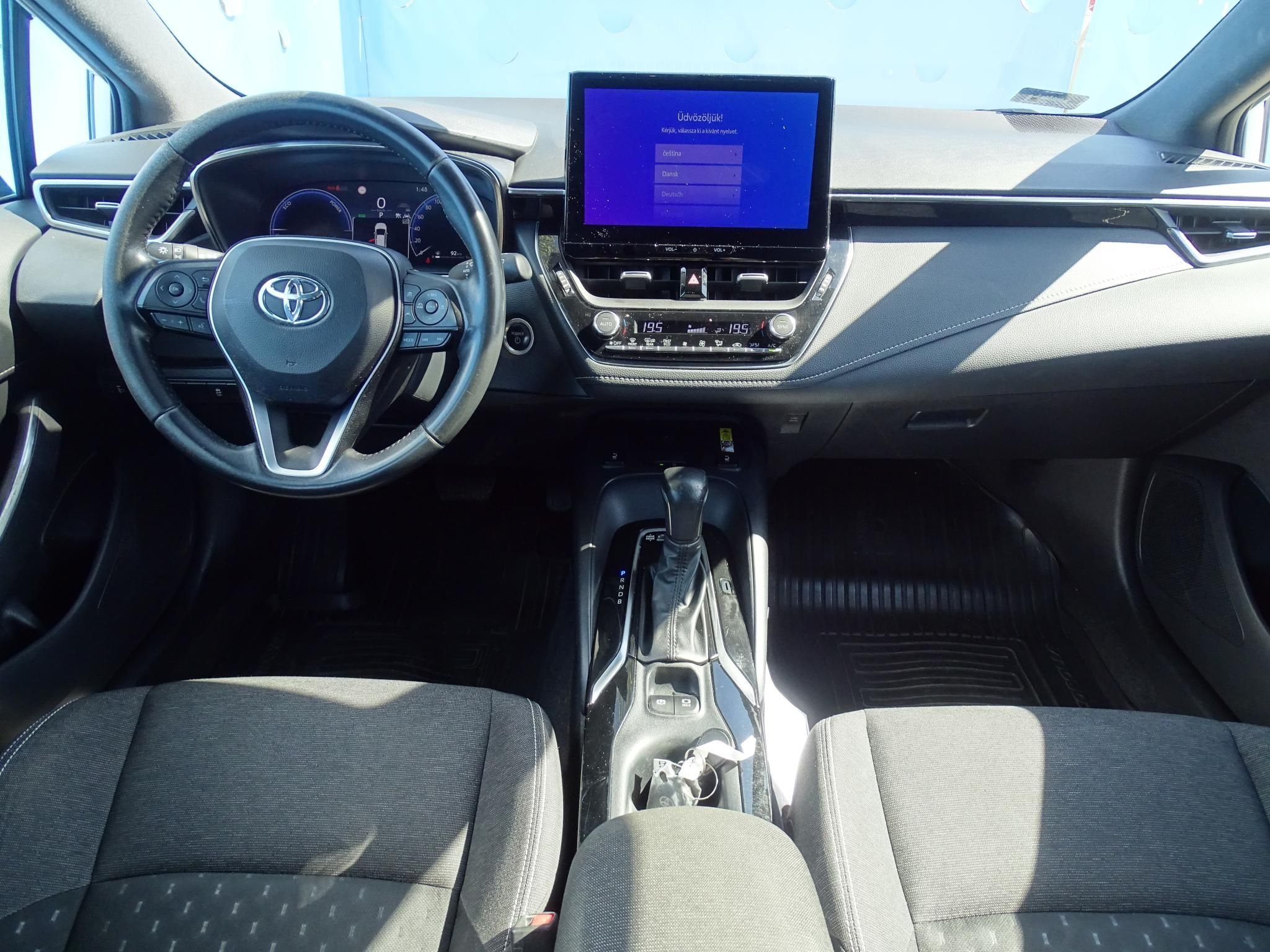 TOYOTA COROLLA