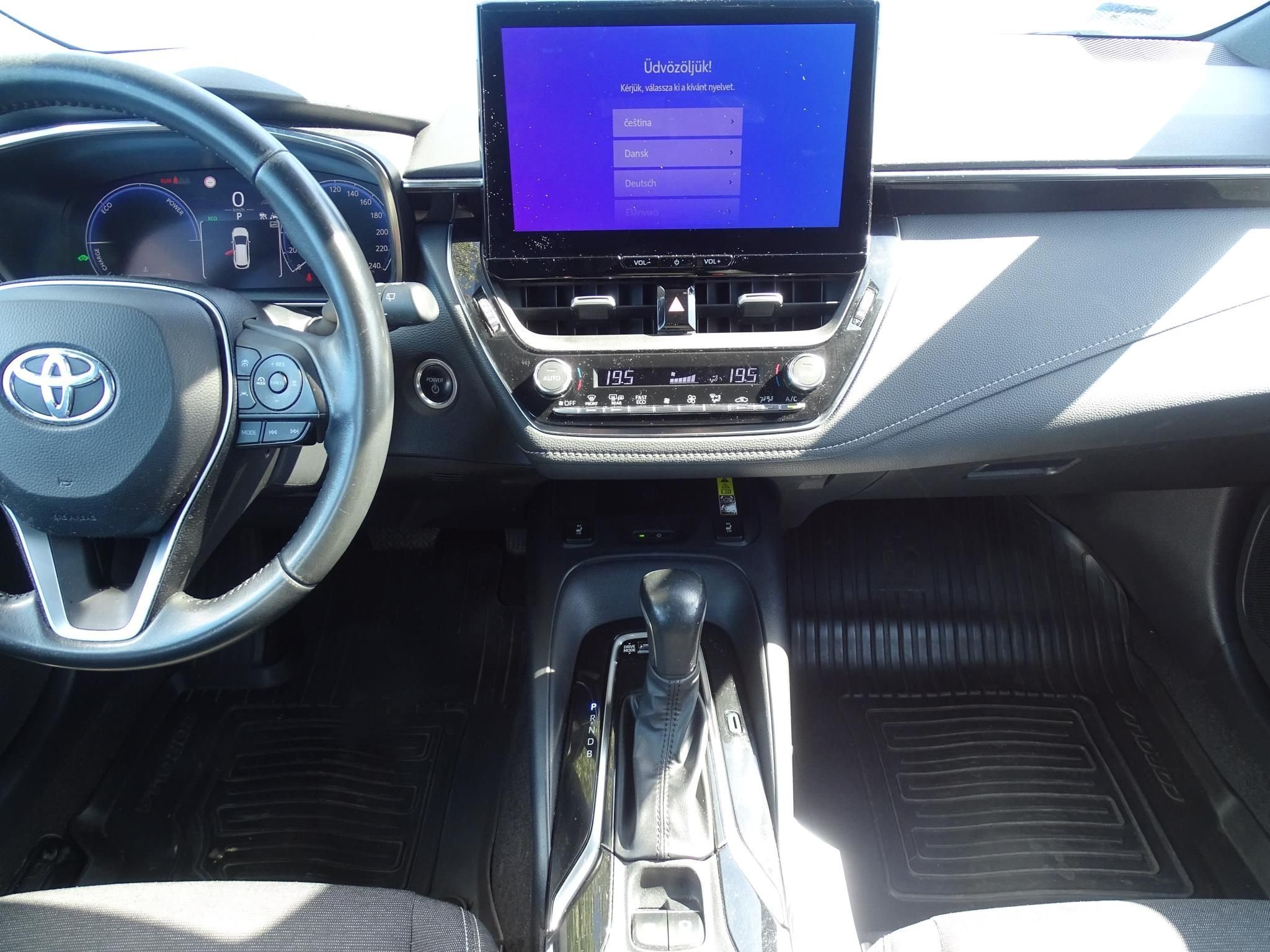 TOYOTA COROLLA