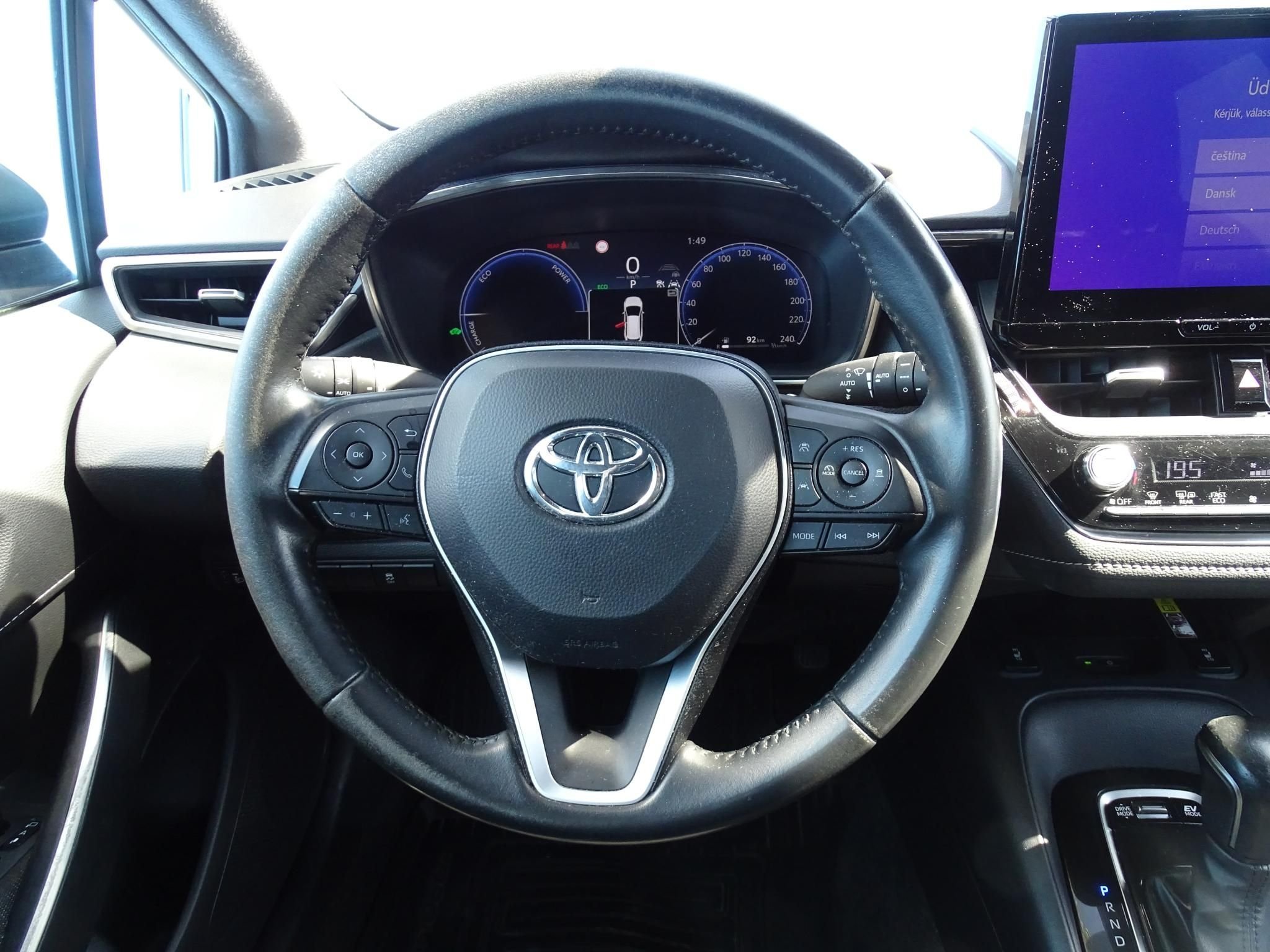 TOYOTA COROLLA