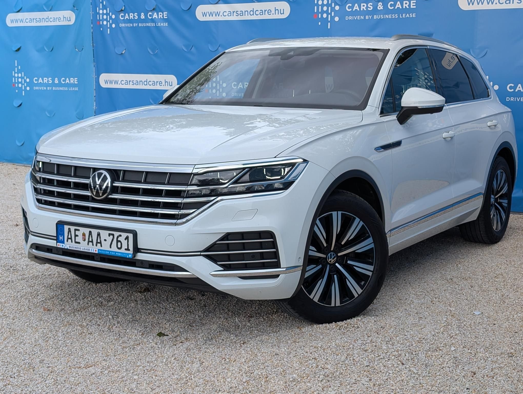 VOLKSWAGEN TOUAREG