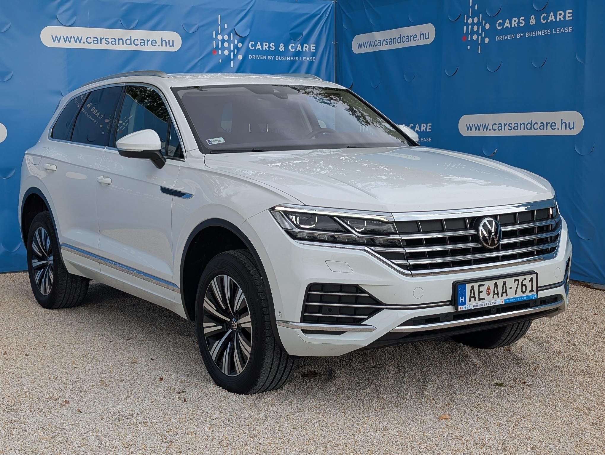 VOLKSWAGEN TOUAREG