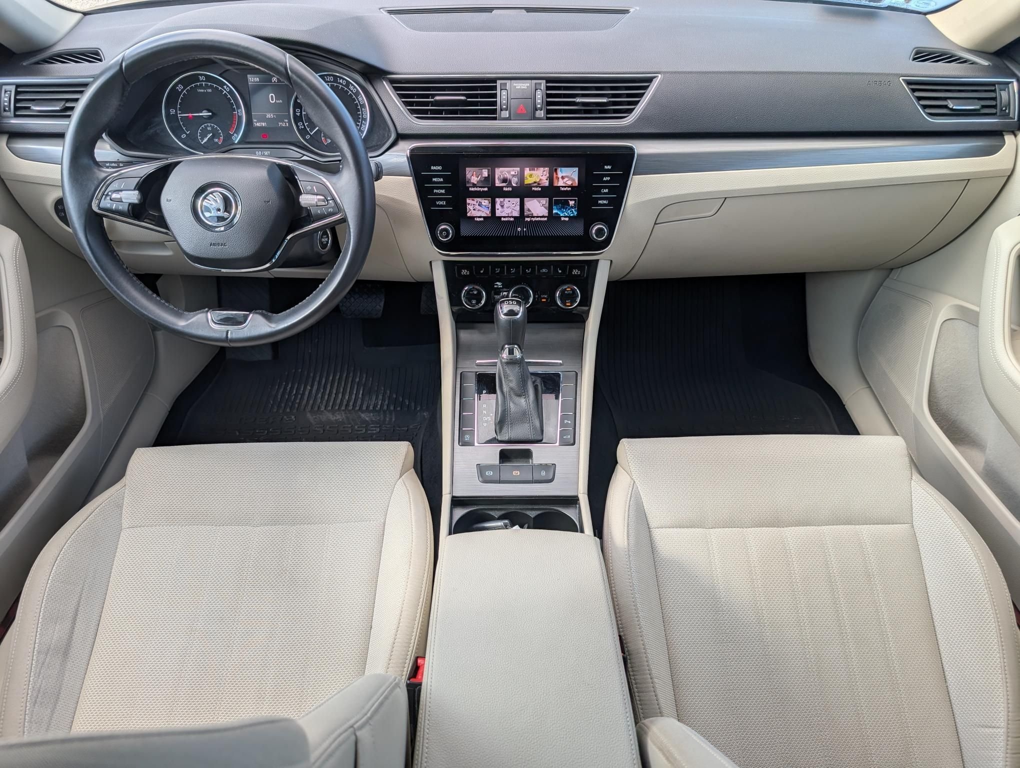 SKODA SUPERB