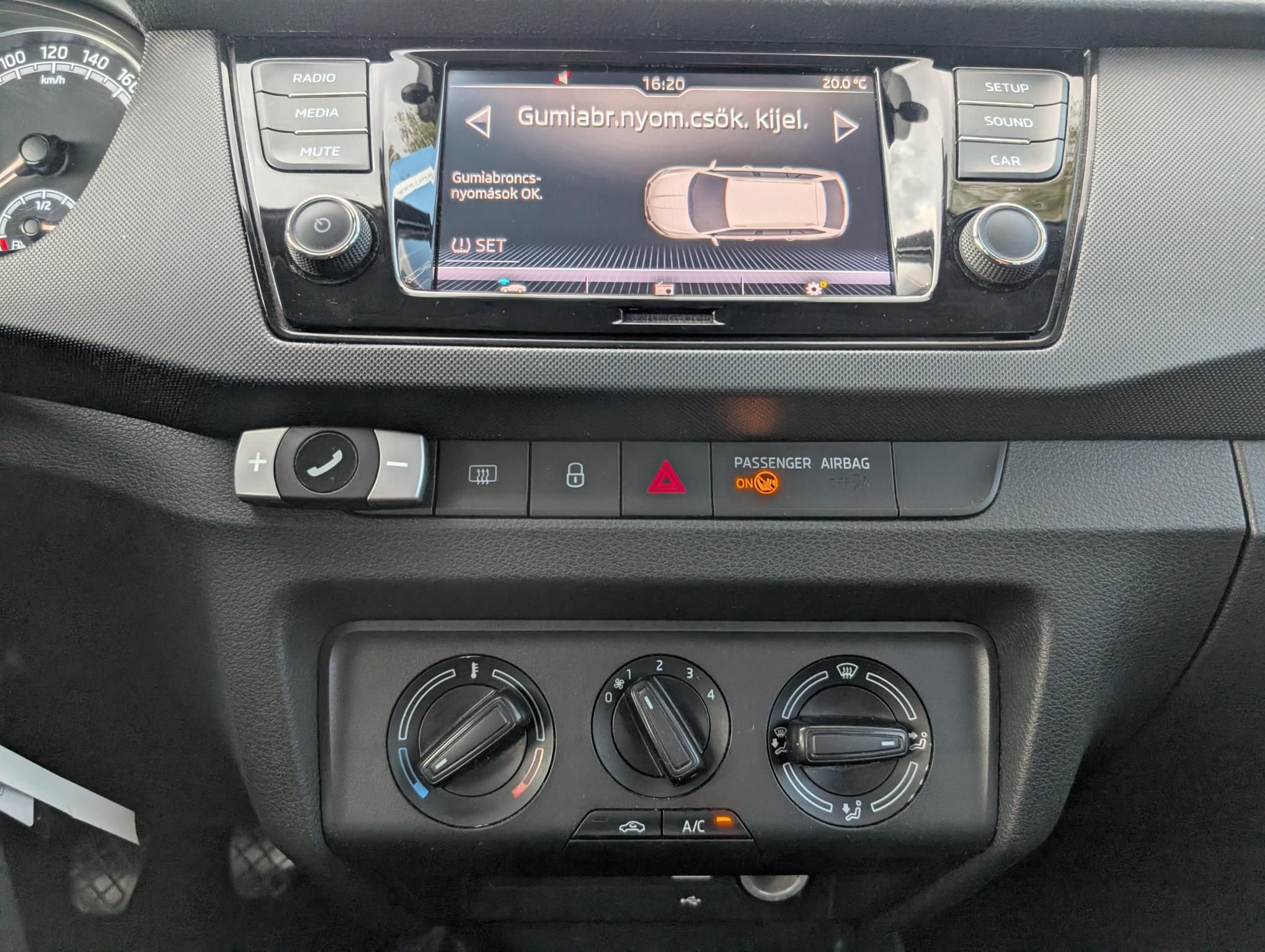 SKODA FABIA