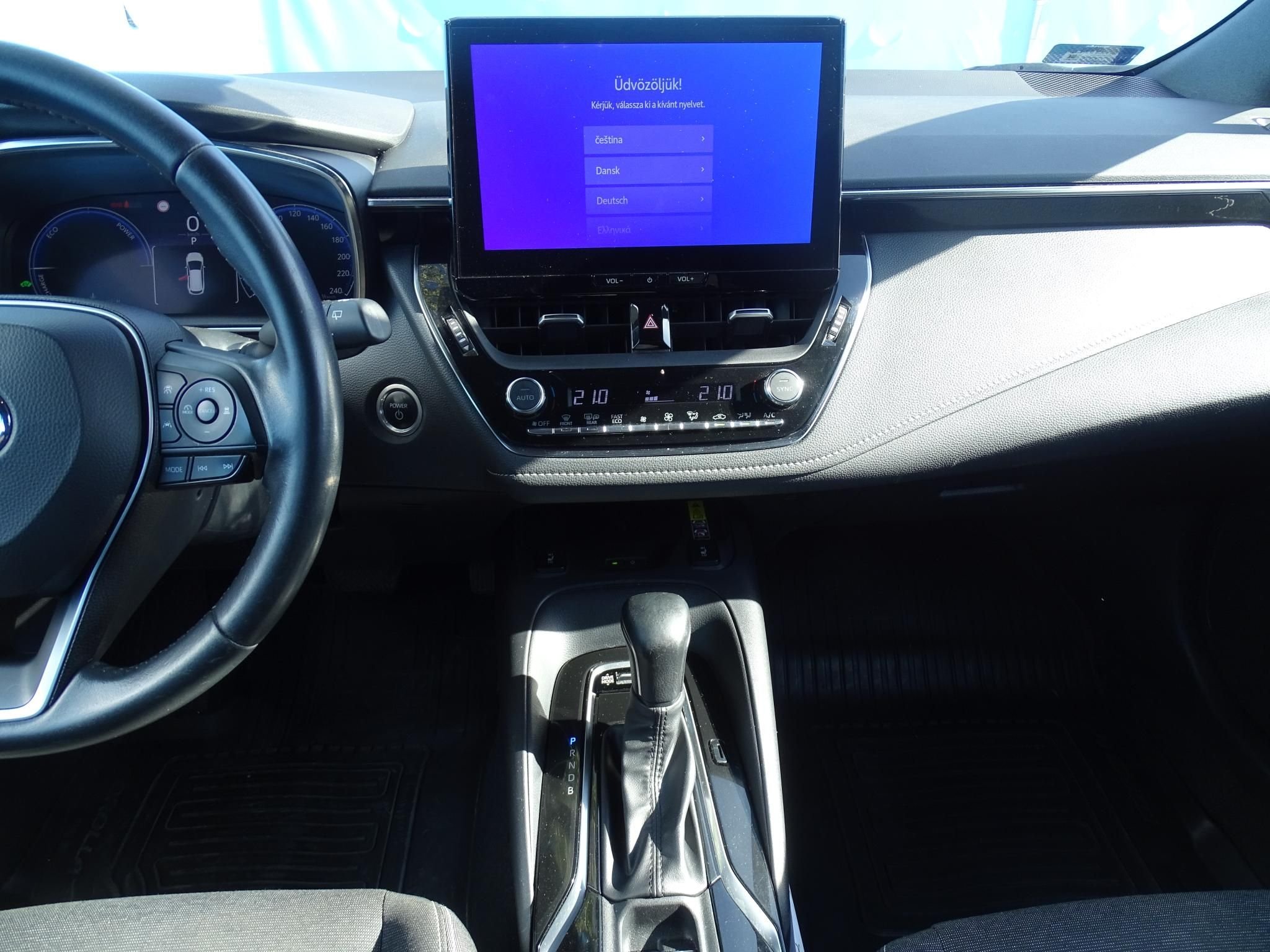 TOYOTA COROLLA