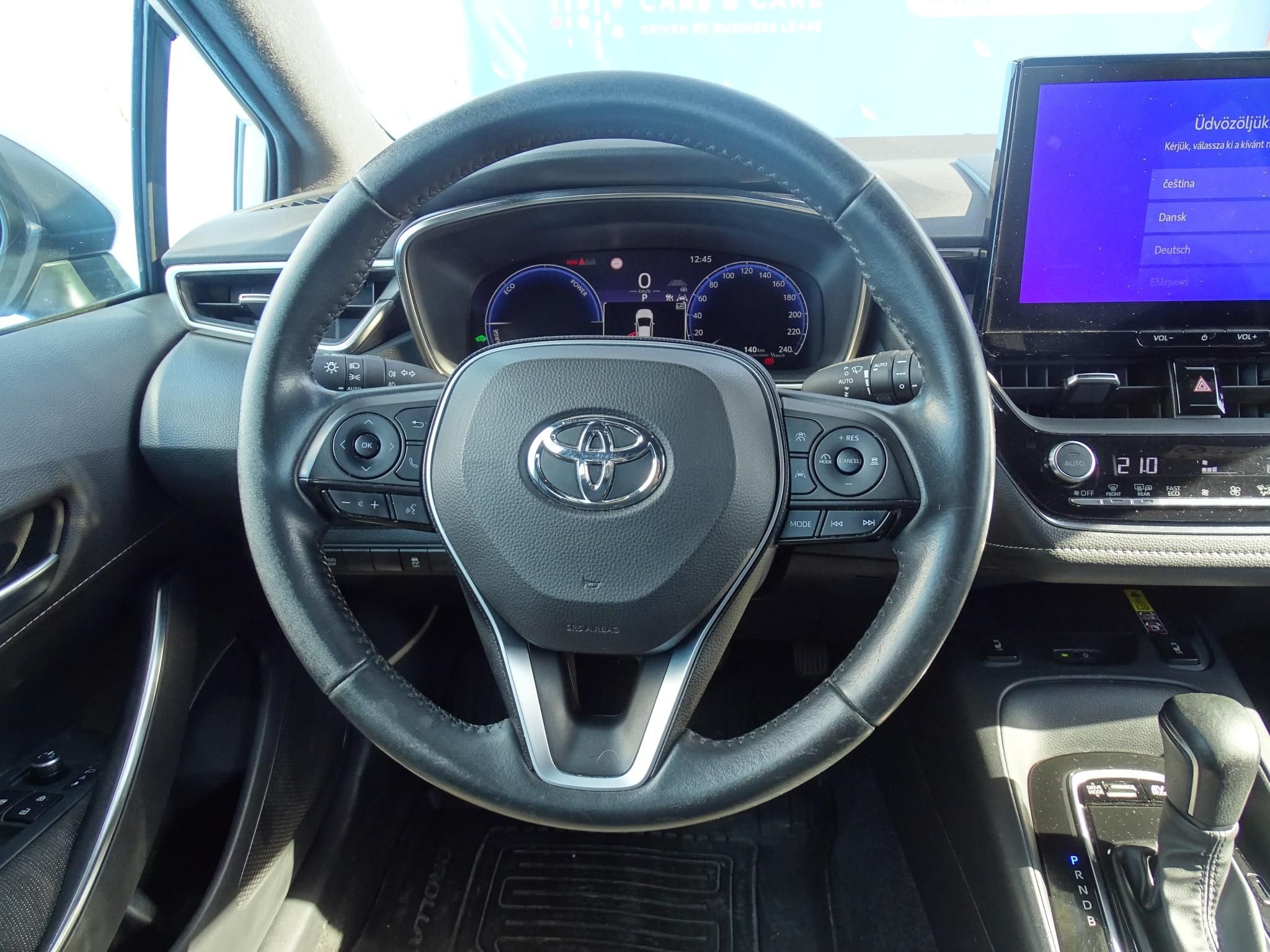 TOYOTA COROLLA