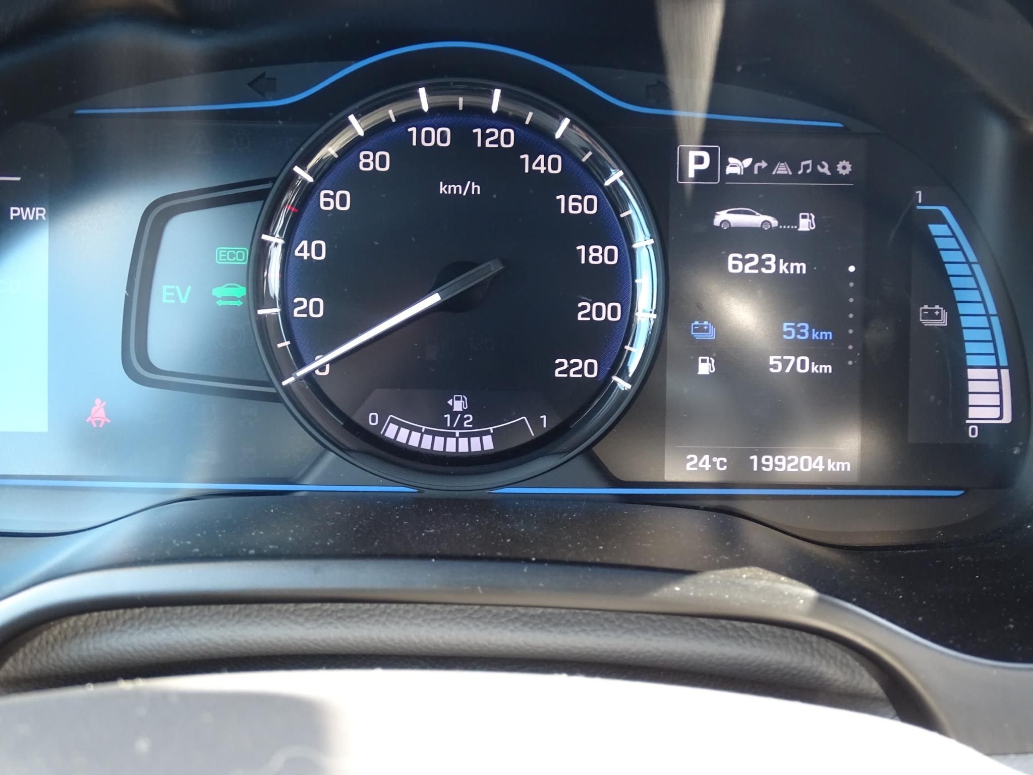HYUNDAI IONIQ