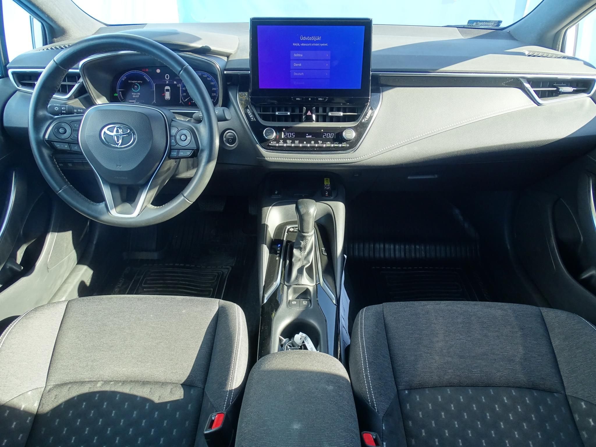 TOYOTA COROLLA