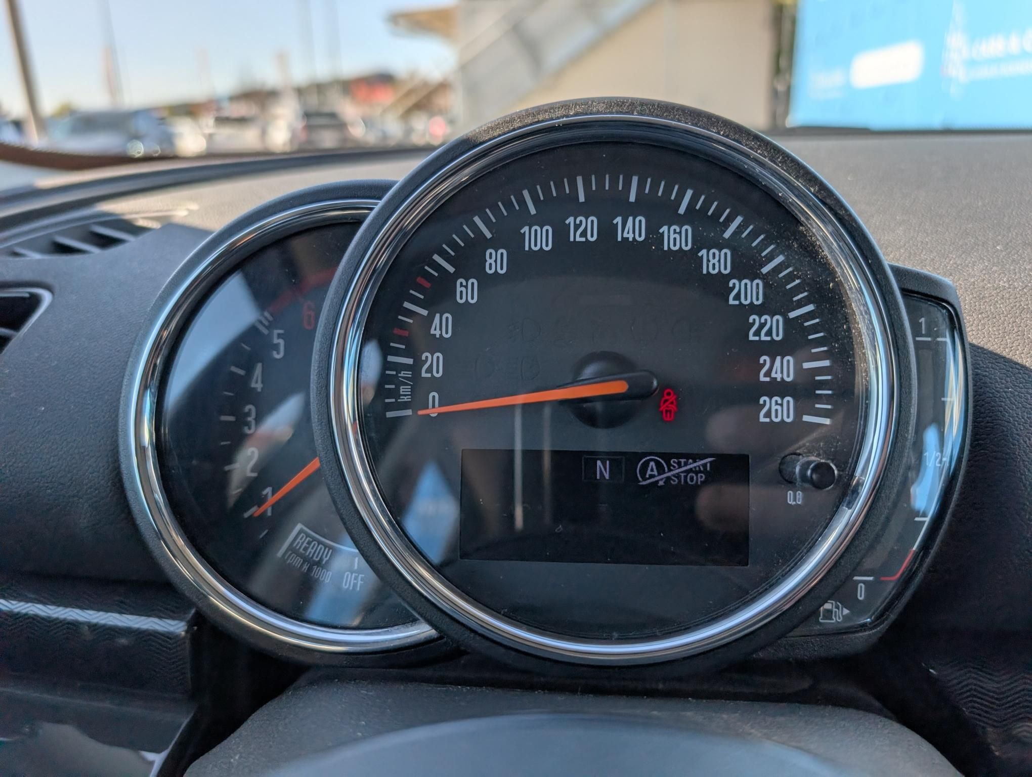 MINI CLUBMAN