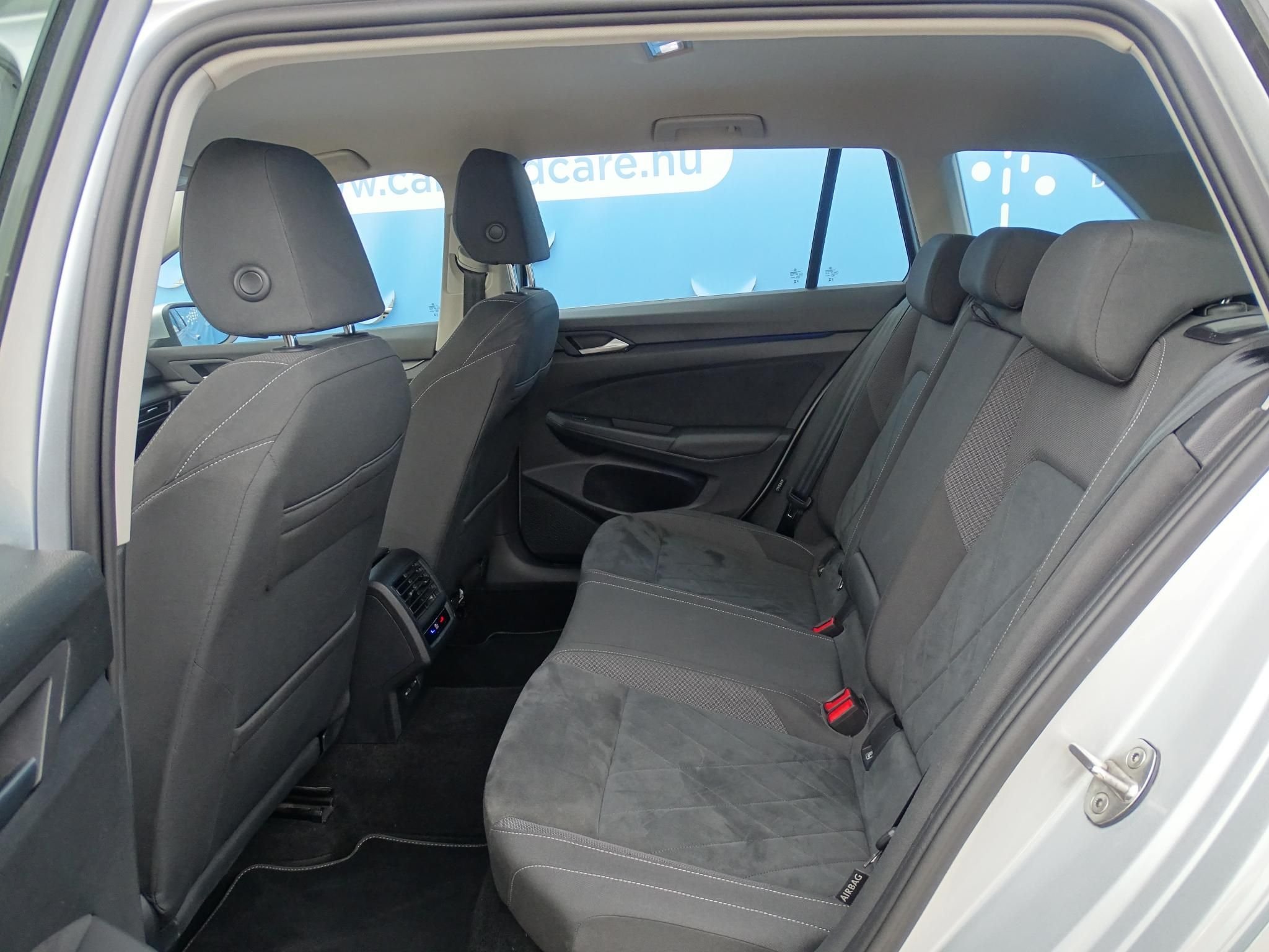 VOLKSWAGEN GOLF VIII